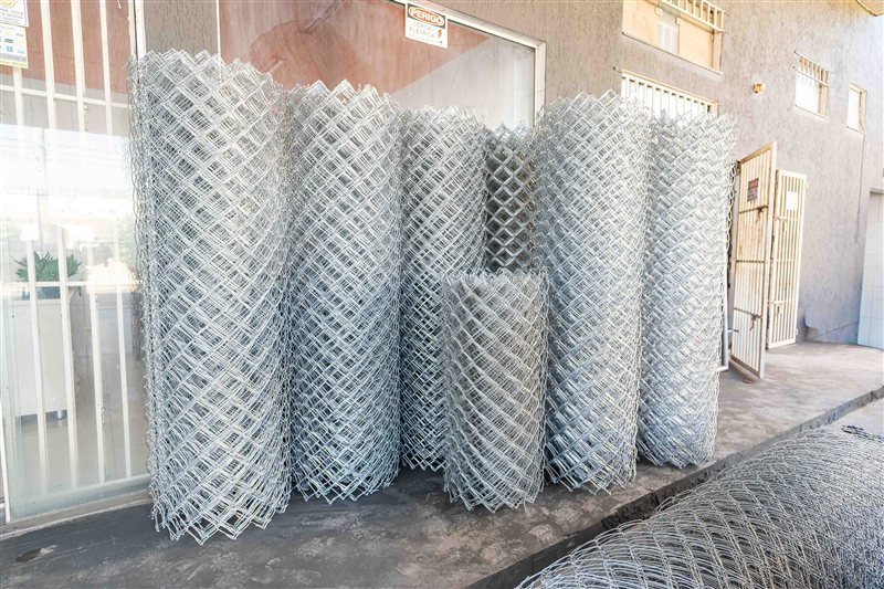 Rolos de alambrado de simples torção fabricados pela JBR em Presidente Prudente